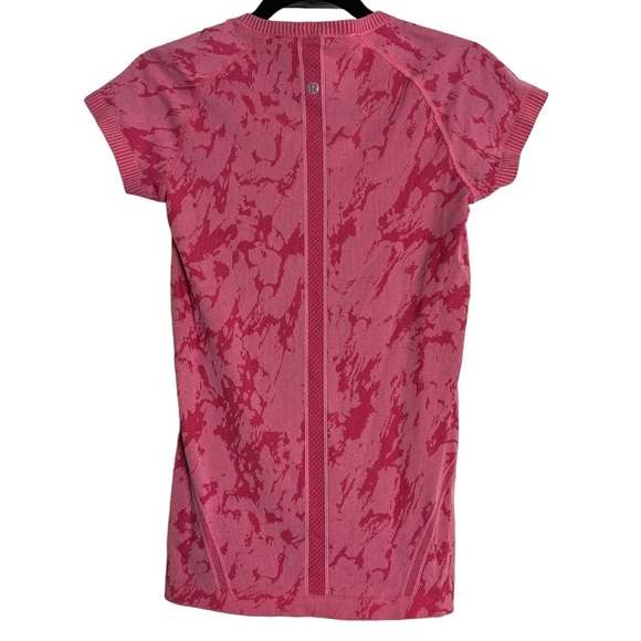 Lululemon Short-Sleeve Running Shirt - Picture 4 of 6